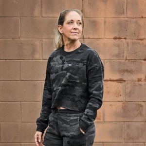 Goruck Cropped Embroidered Sweatshirt Women Black Camo / Dark Grey | NL-873590-JCK